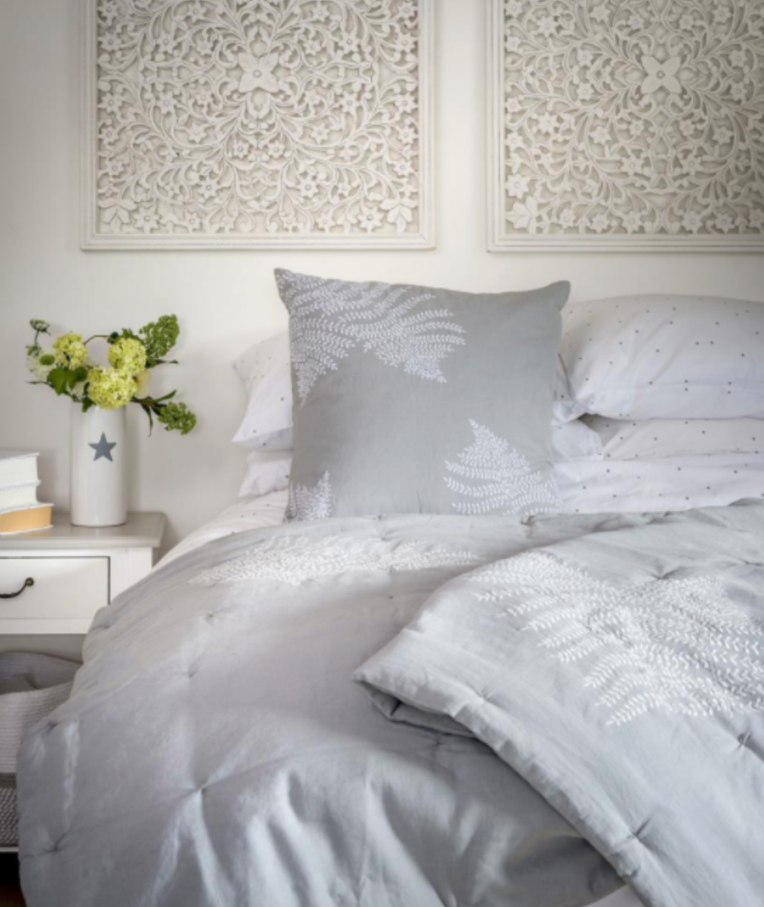 Fern Embr Quilted Throw