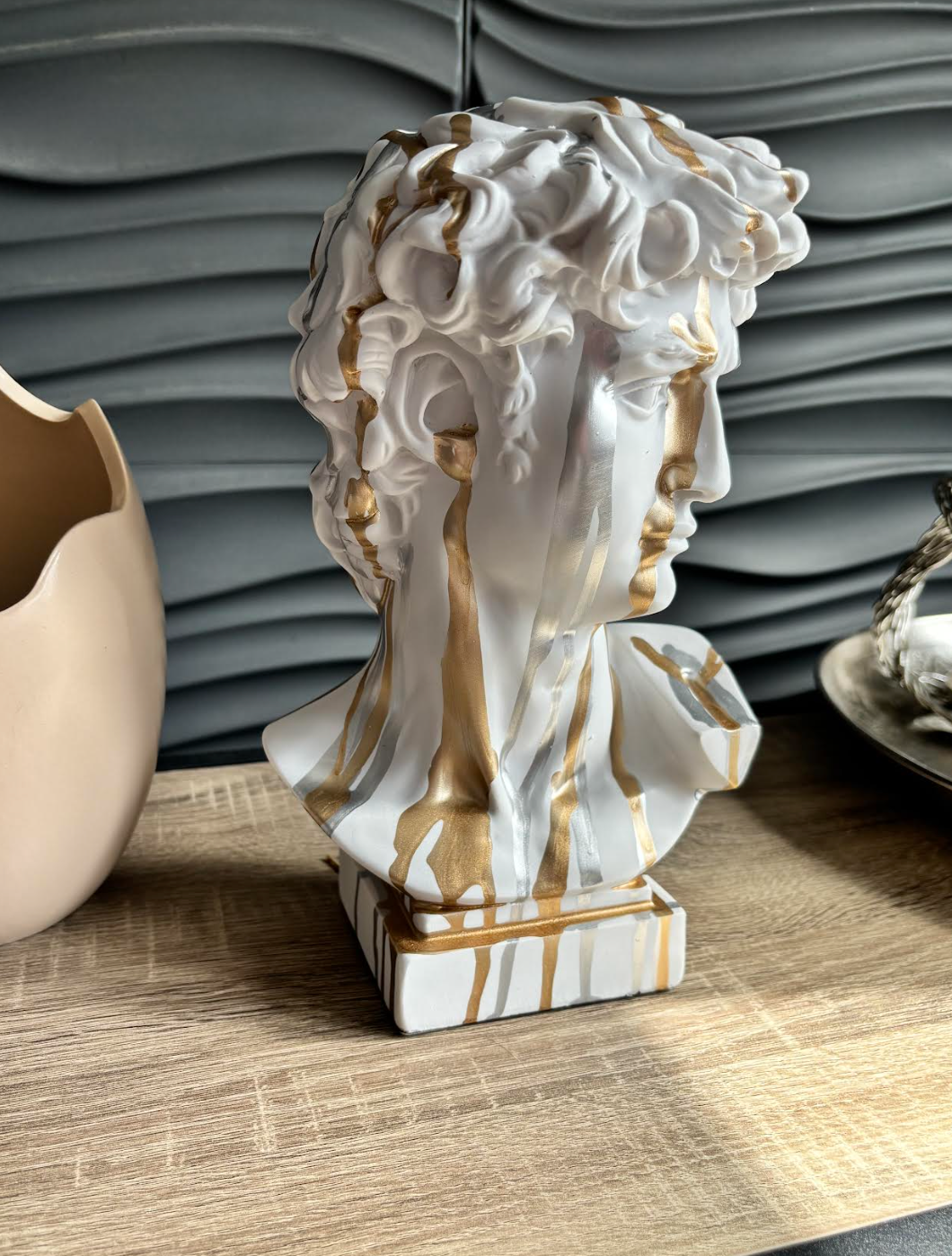 Drip Art Gold & Silver David statue